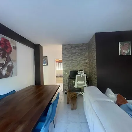 Away From Gæstehus *