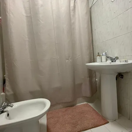 Away From Guest house Setubal
